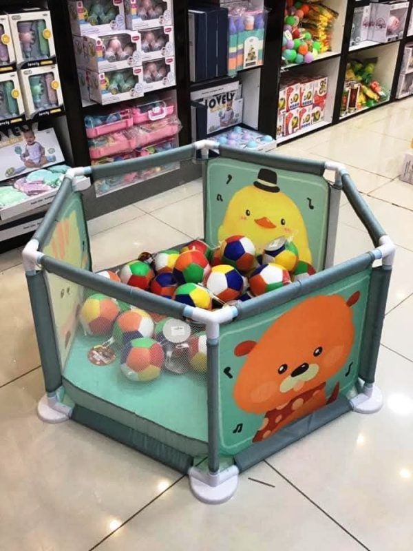 HEXAGON BABY PLAY FENCE/BALL PIT